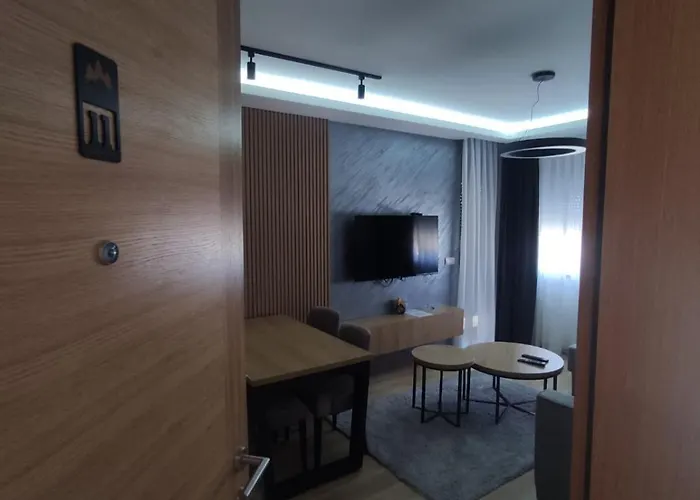 아파트 Djuric 012